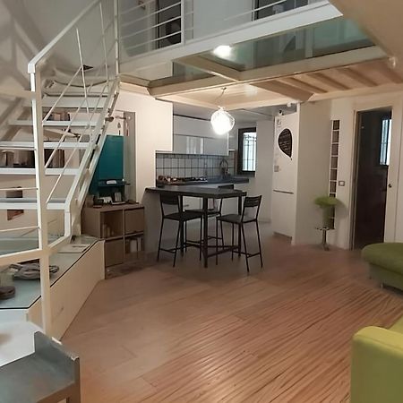 La Casa Nel Cortile-Free Parking Apartment Milan Luaran gambar