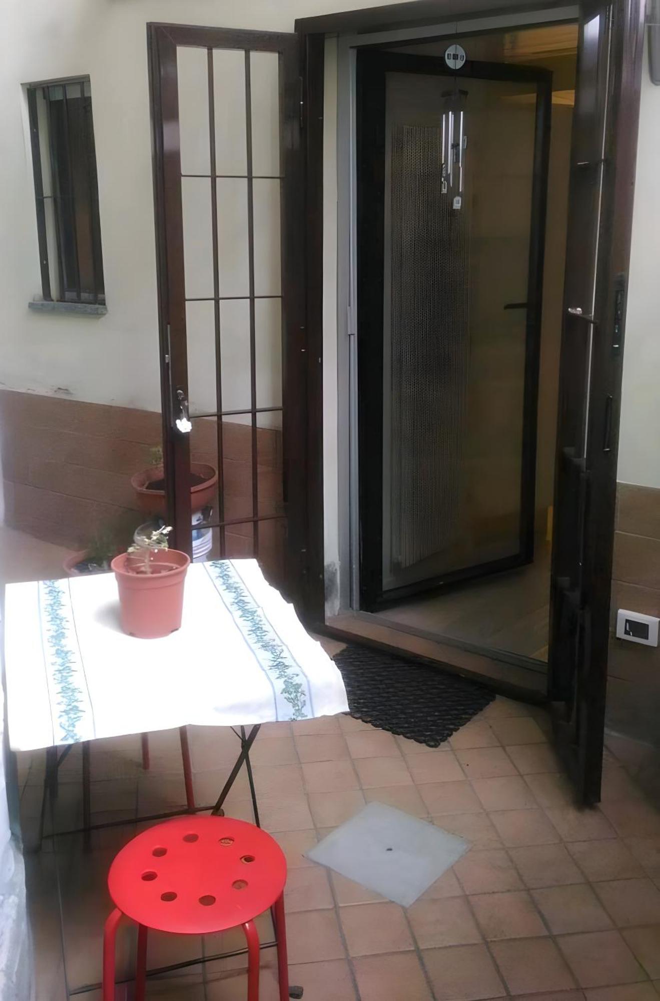 La Casa Nel Cortile-Free Parking Apartment Milan Luaran gambar