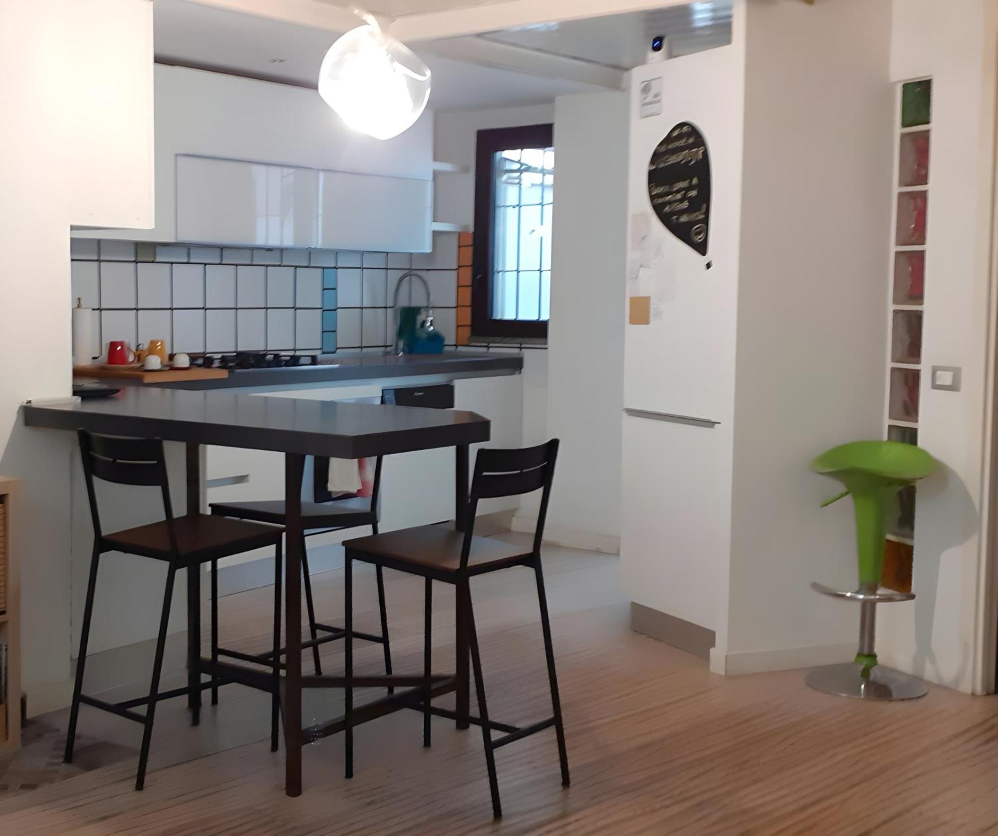 La Casa Nel Cortile-Free Parking Apartment Milan Luaran gambar